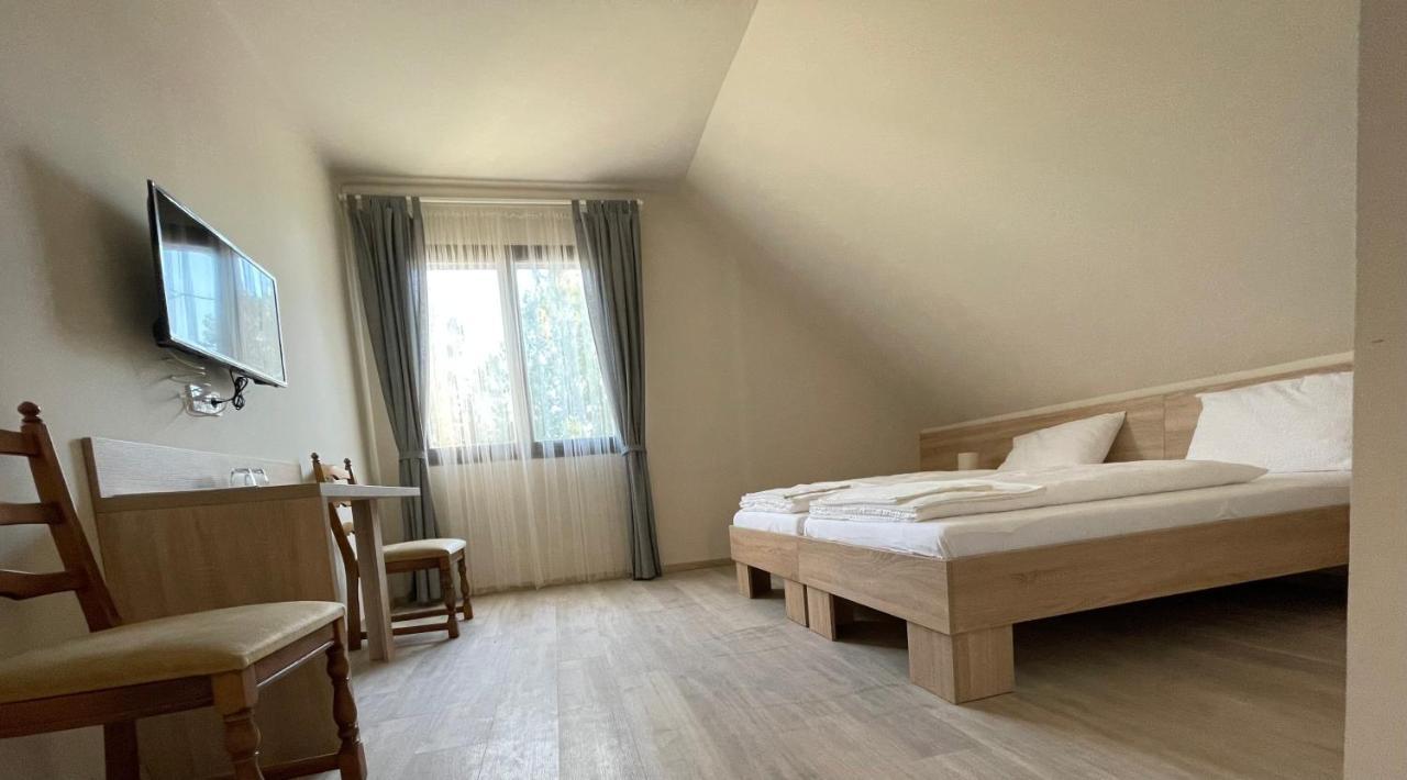 Szolofuert Fogado Bed & Breakfast Kecskemet Exterior photo